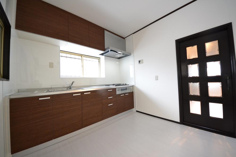 Kitchen. Indoor (November 5, 2013) Shooting