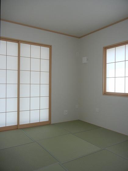 Same specifications photos (Other introspection). Same specifications