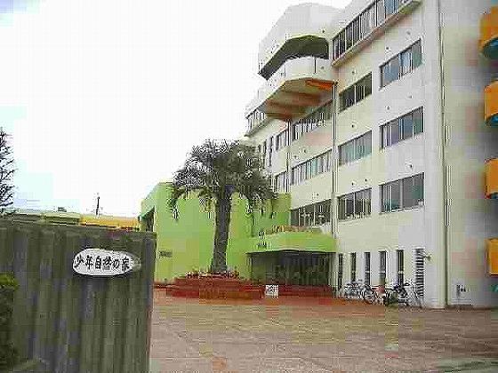 Junior high school. 831m to Kobe Municipal Tamatsu junior high school