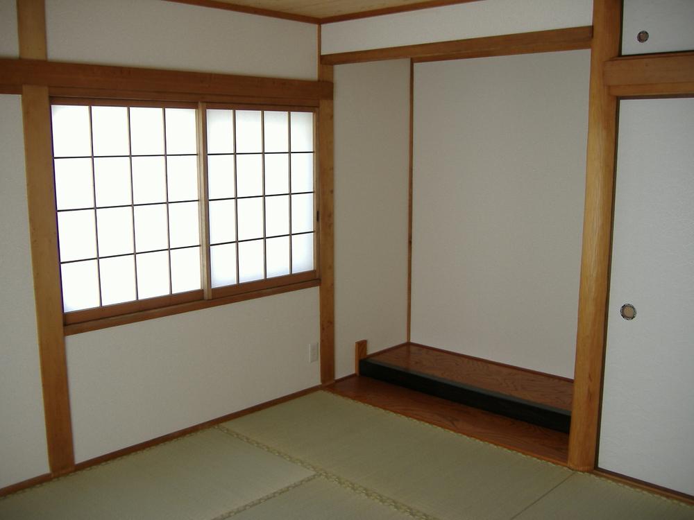 Non-living room. Japanese-style tatami ・ Fusumahakawa.