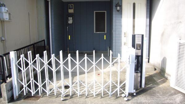 Parking lot. Parking one possible 2013 December shooting