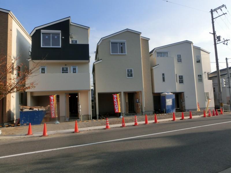 Local appearance photo. Local (11 May 2013) Shooting