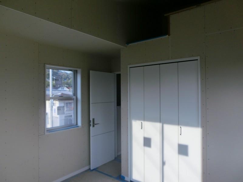 Non-living room. Indoor (11 May 2013) Shooting