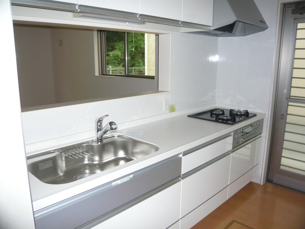 Same specifications photo (kitchen)