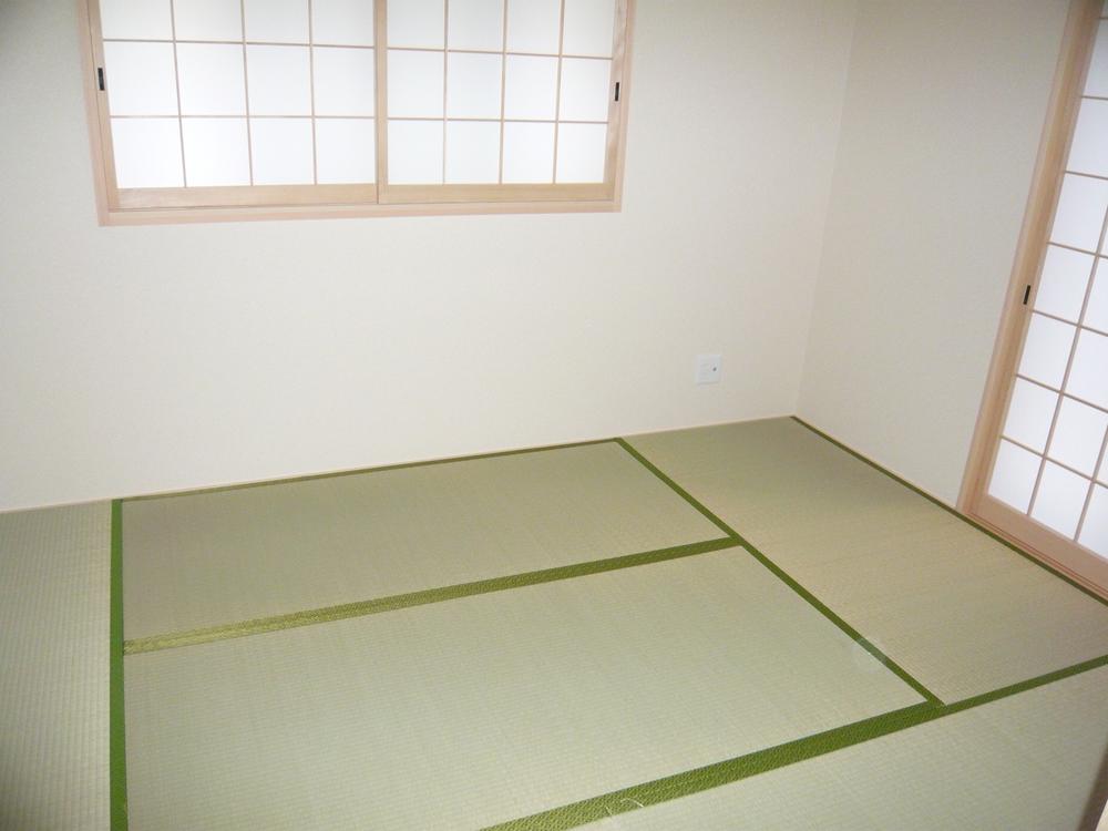 Same specifications photos (Other introspection)