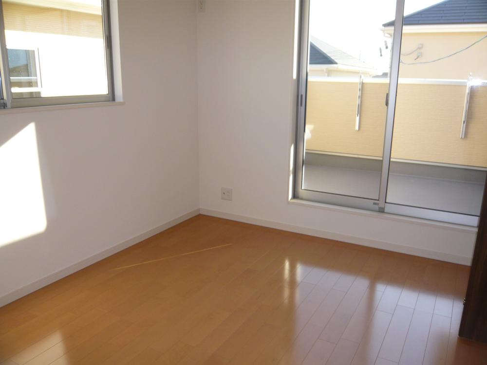 Same specifications photos (Other introspection)