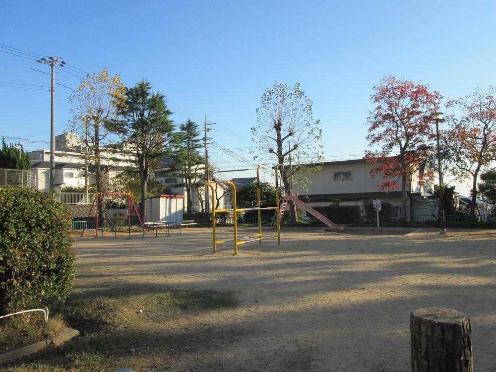 park. 100m to Chihara park