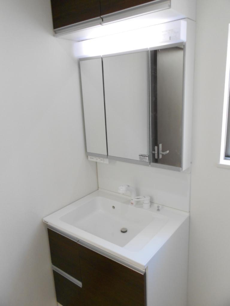 Same specifications photos (Other introspection)