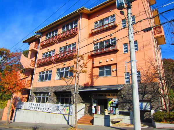 Streets around. Since the 500m children's house until the children's house is close to, It is okay in a couple two-earner! 