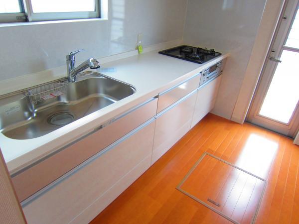 Same specifications photo (kitchen)