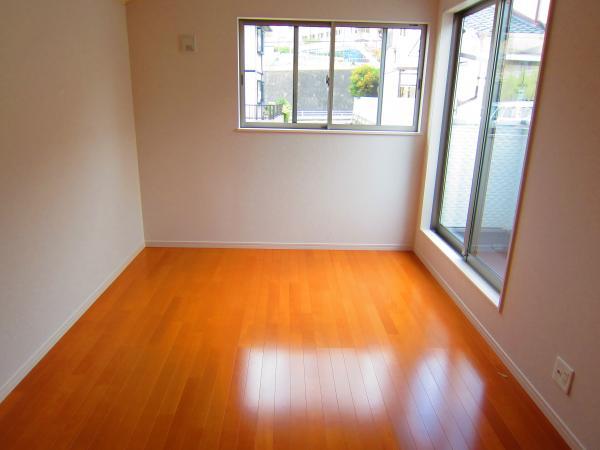 Same specifications photos (Other introspection)