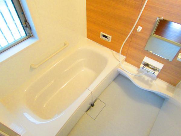 Same specifications photo (bathroom)