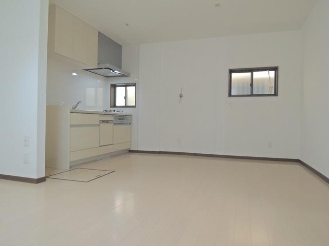 Kitchen. dining kitchen Indoor (11 May 2013) Shooting