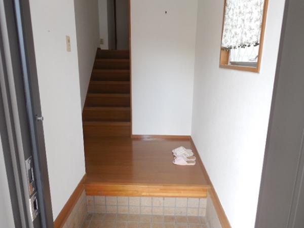 Entrance. Entrance with a small window!