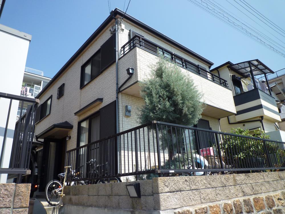 Local appearance photo. appearance. 2003 architecture.