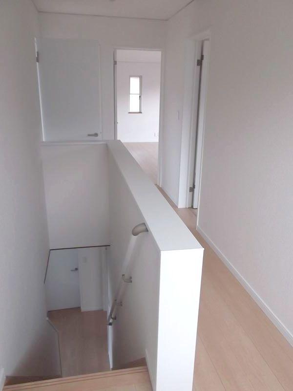 Other introspection. Second floor: Stairs part (December 2013) Shooting