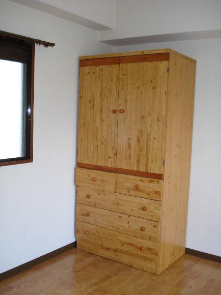Other Equipment. With storage furniture