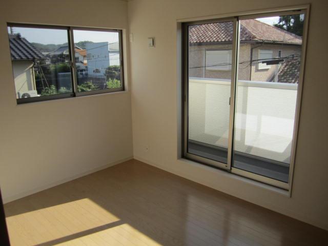 Same specifications photos (Other introspection)