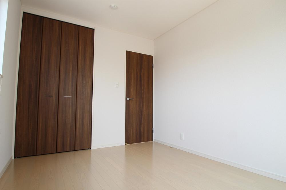 Same specifications photos (Other introspection)