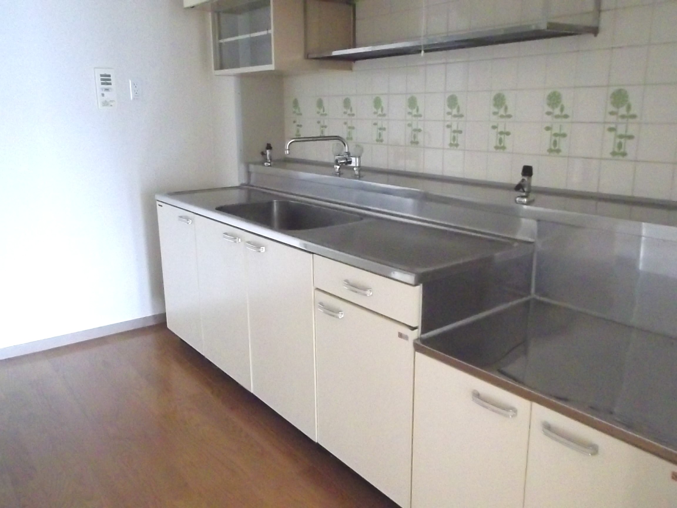 Kitchen. Indoor photos posted of the same type ※ Such as tiles and flooring may be different
