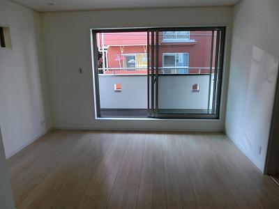 Living. Indoor (12 May 2013) Shooting