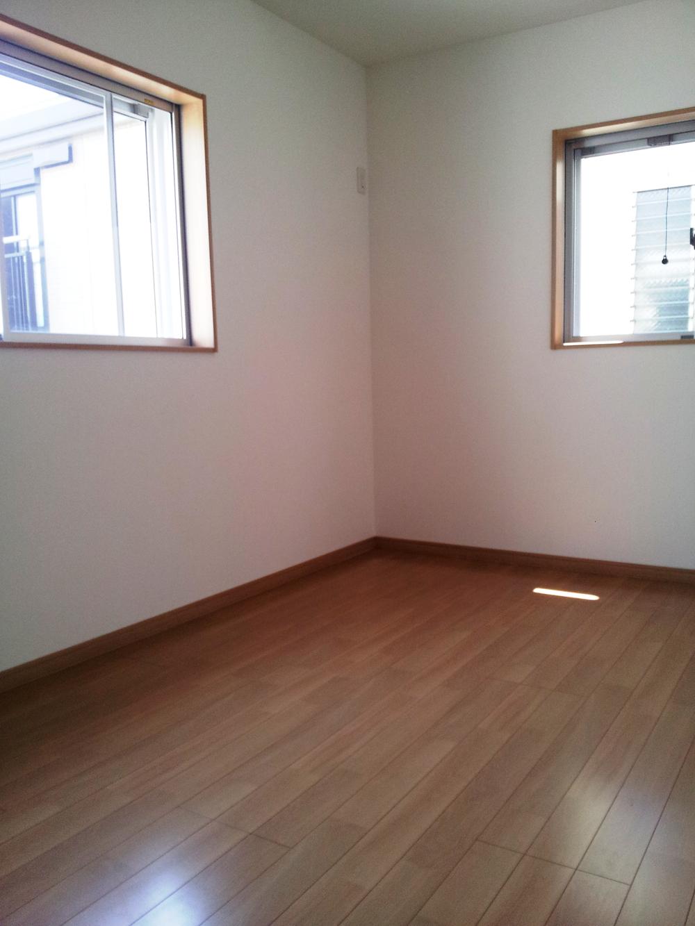 Non-living room. Indoor (10 May 2013) Shooting