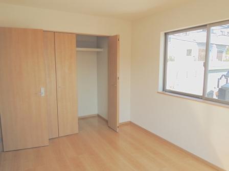 Same specifications photos (Other introspection). (Building 2) same specification