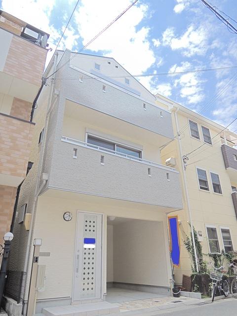 Local appearance photo. Local (June 2013) Shooting