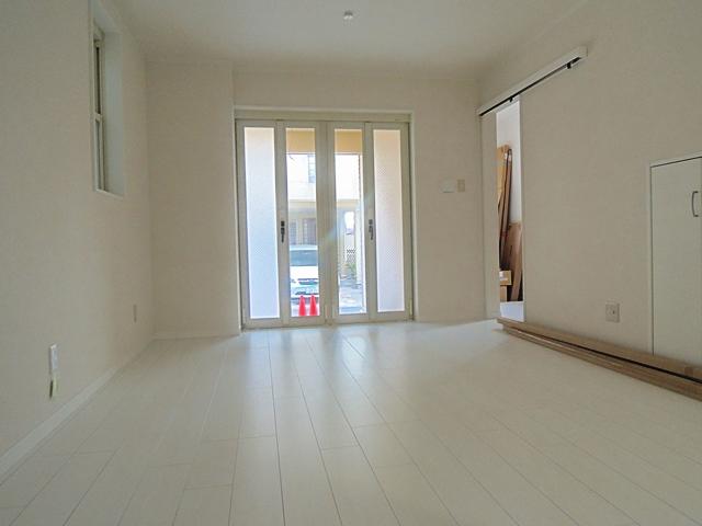 Living. Indoor (11 May 2013) Shooting