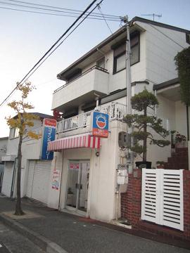 Local photos, including front road. Local (11 May 2013) Shooting