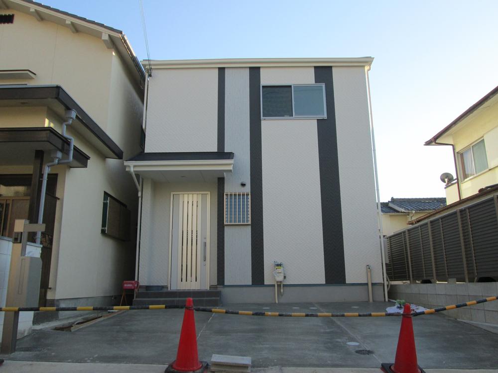 Local appearance photo