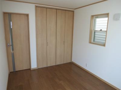 Same specifications photos (Other introspection). Same specifications