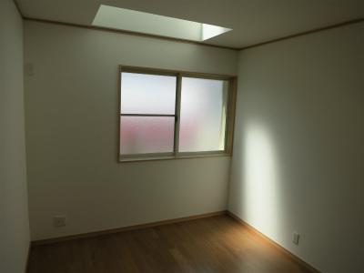 Same specifications photos (Other introspection). Same specifications