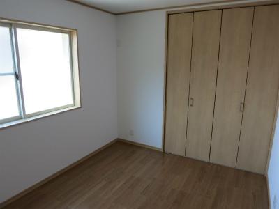 Same specifications photos (Other introspection). Same specifications