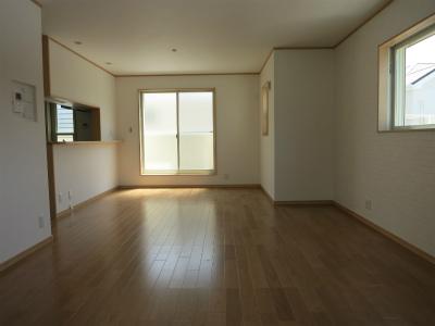 Same specifications photos (living). Same specifications