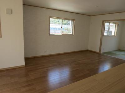 Same specifications photos (living). Same specifications