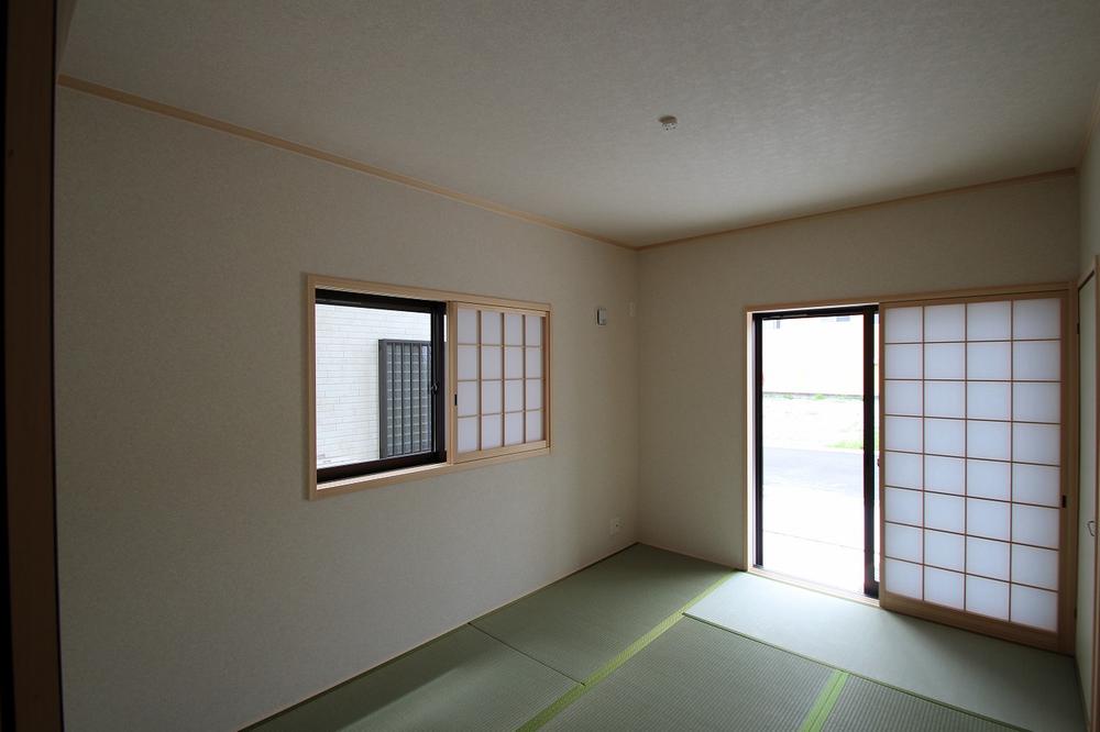 Same specifications photos (Other introspection)