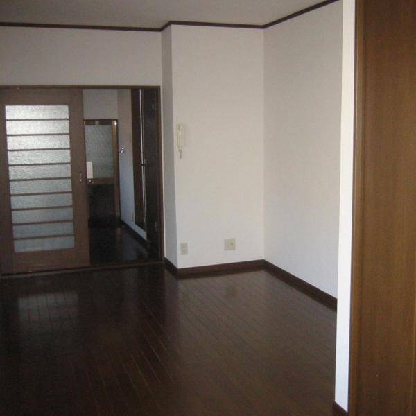 Kitchen. Spread of the room