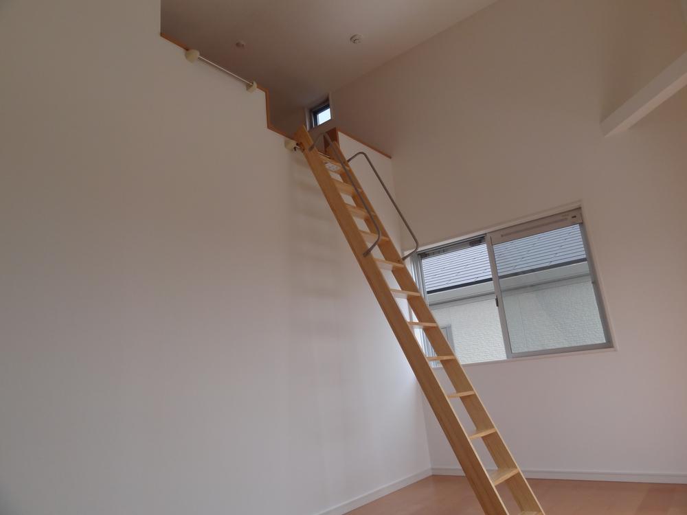 Same specifications photos (Other introspection). All houses with loft