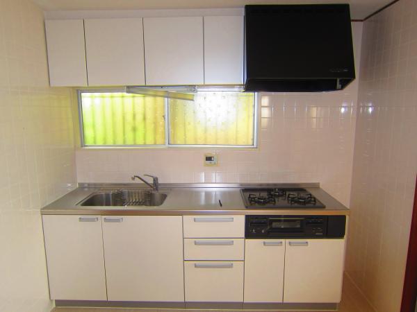 Kitchen. Already exchange in easy-to-use system Kitchen.