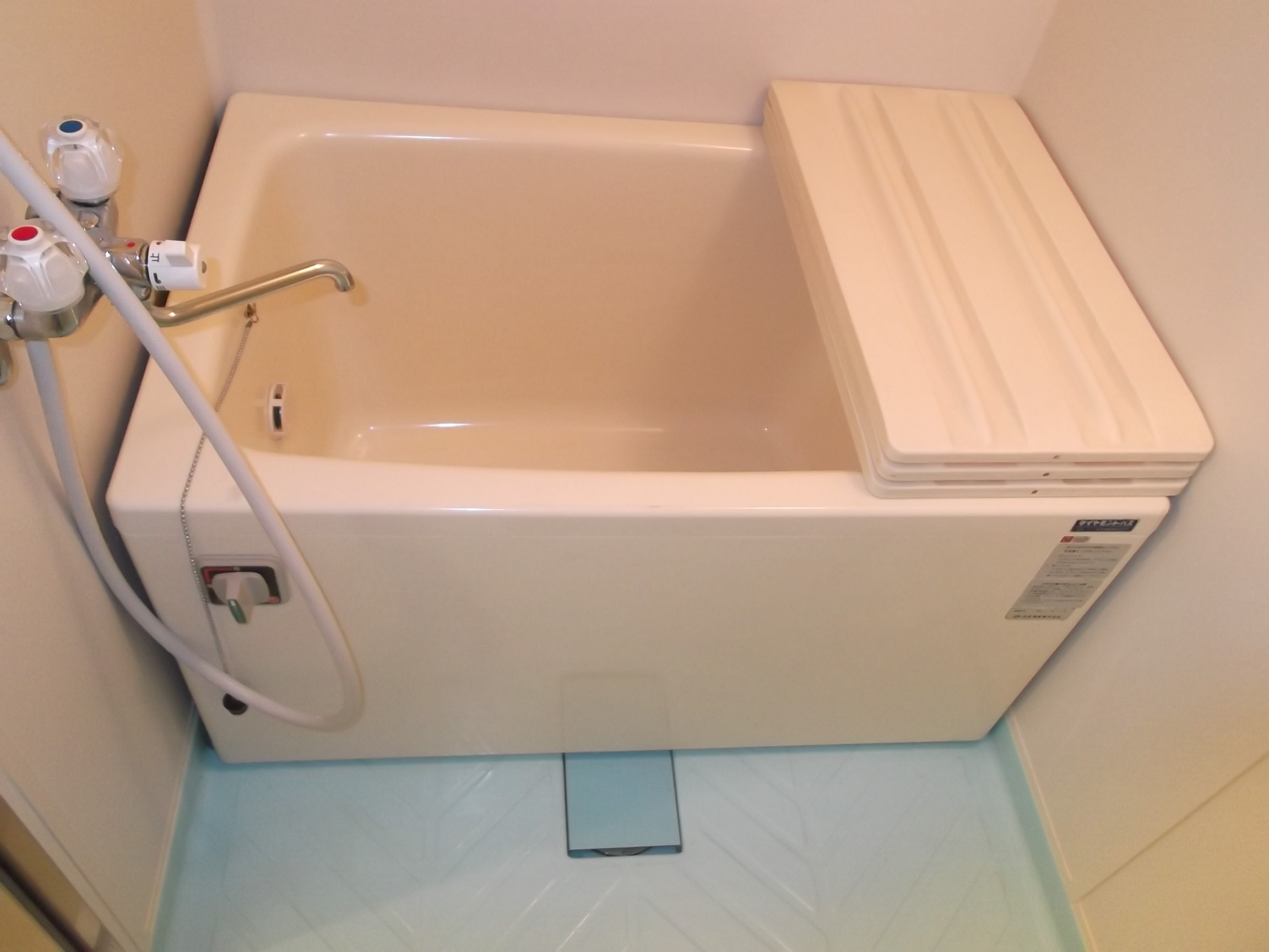 Bath. Photograph publication of the same type.