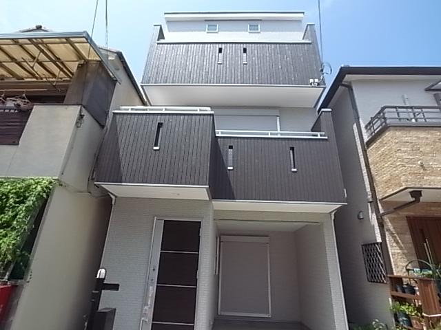 Local appearance photo