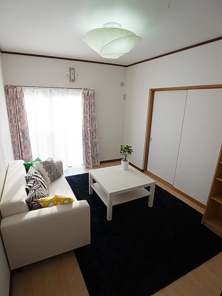 Other room space. Well clean room also hit yang. Peace of mind upland per even 1F