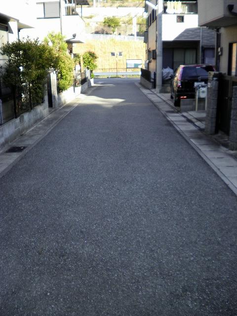 Local photos, including front road. Local (12 May 2013) Shooting