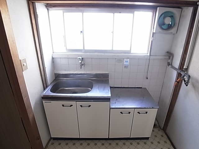 Kitchen. Contact is the cuisine of easy gas stove installation type of kitchen