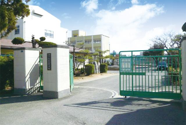 Junior high school. Utashikiyama 400m until junior high school