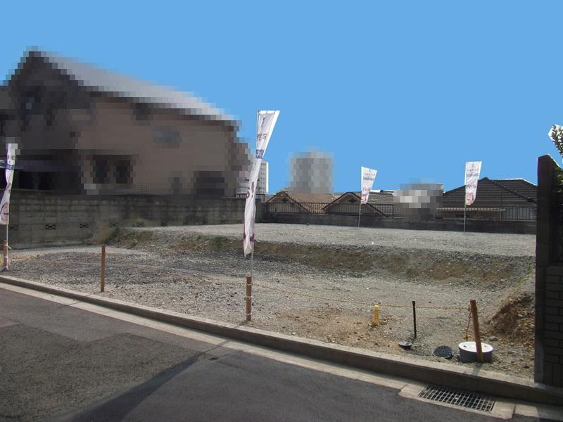 Local photos, including front road. Local (July 2013) Shooting Front road width about 5m ・ It is also safe garage! ! 