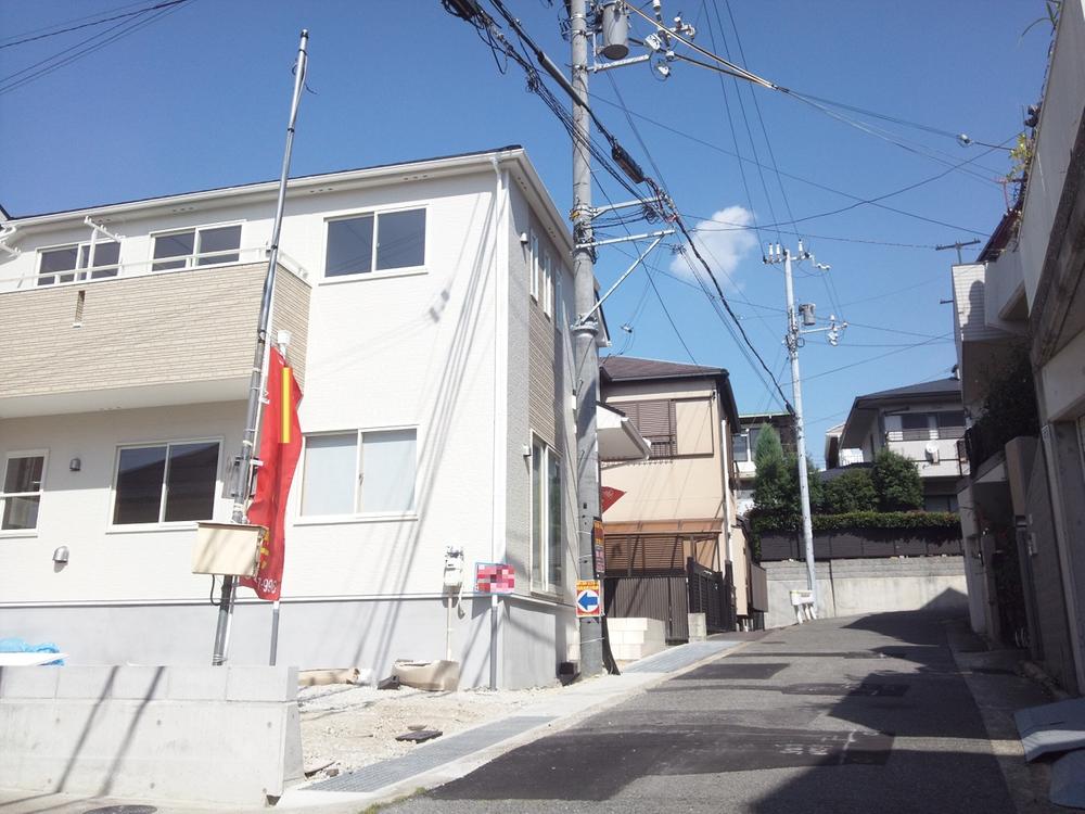 Local photos, including front road. Fewer large building is around, It spreads quiet and meek streets. 