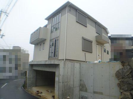 Local appearance photo. Local (11 May 2013) Shooting