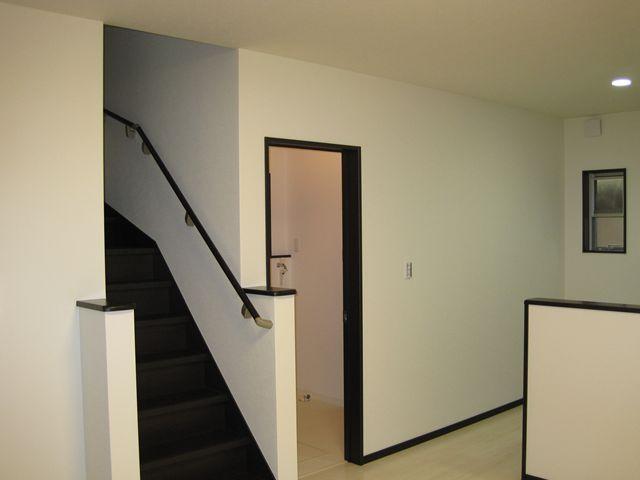 Same specifications photos (living). Specification of the other site of the Brethren